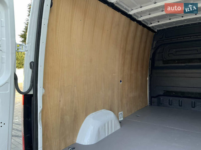 Белый Мерседес Sprinter, объемом двигателя 2 л и пробегом 111 тыс. км за 25999 $, фото 26 на Automoto.ua