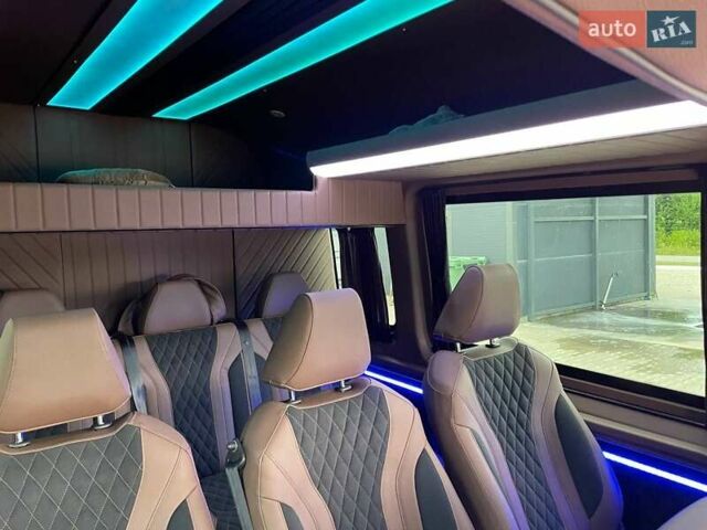 Белый Мерседес Sprinter, объемом двигателя 2.99 л и пробегом 290 тыс. км за 55000 $, фото 1 на Automoto.ua