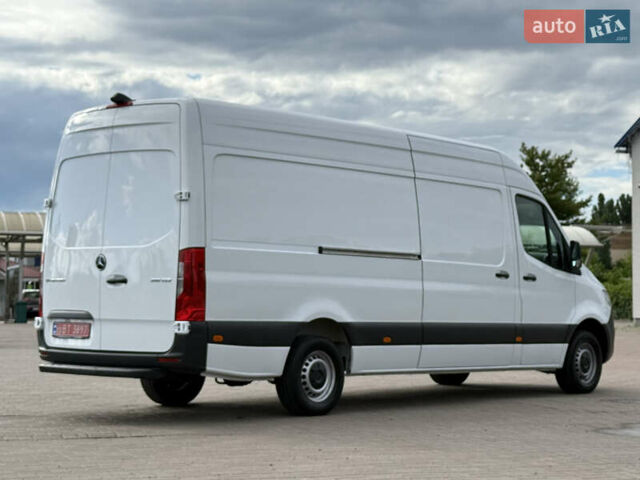 Белый Мерседес Sprinter, объемом двигателя 2.2 л и пробегом 208 тыс. км за 26999 $, фото 15 на Automoto.ua