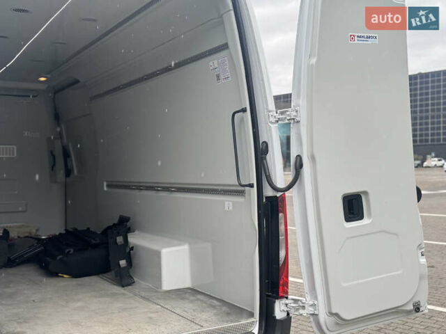 Белый Мерседес Sprinter, объемом двигателя 2.2 л и пробегом 285 тыс. км за 27000 $, фото 16 на Automoto.ua