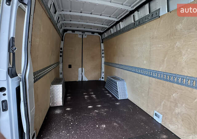Белый Мерседес Sprinter, объемом двигателя 1.95 л и пробегом 241 тыс. км за 25900 $, фото 55 на Automoto.ua