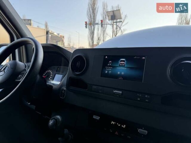 Белый Мерседес Sprinter, объемом двигателя 2.2 л и пробегом 198 тыс. км за 23950 $, фото 36 на Automoto.ua