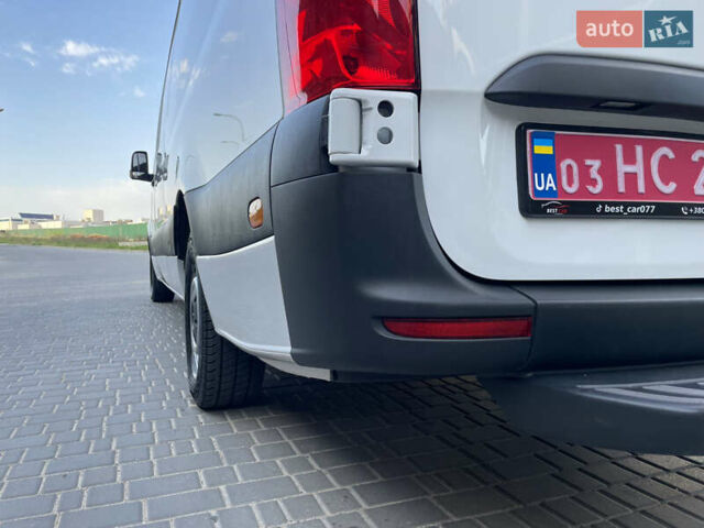 Белый Мерседес Sprinter, объемом двигателя 2.2 л и пробегом 298 тыс. км за 25600 $, фото 15 на Automoto.ua