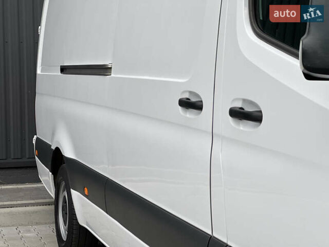 Білий Мерседес Sprinter, об'ємом двигуна 2.2 л та пробігом 253 тис. км за 24500 $, фото 52 на Automoto.ua