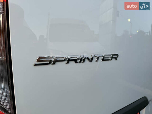 Белый Мерседес Sprinter, объемом двигателя 2 л и пробегом 240 тыс. км за 25999 $, фото 65 на Automoto.ua