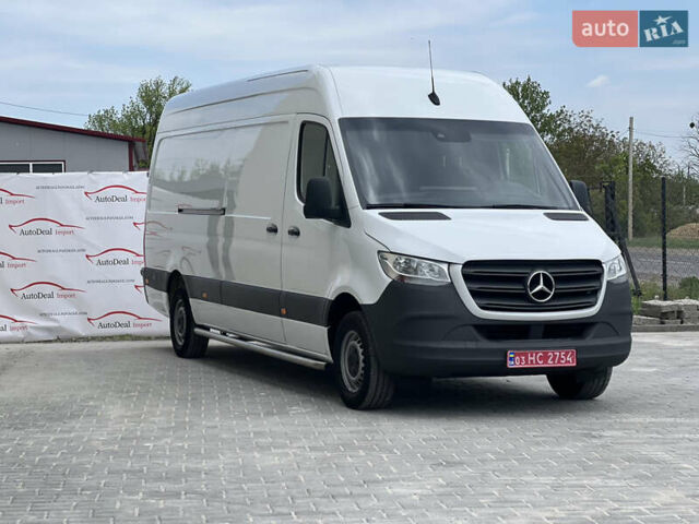 Белый Мерседес Sprinter, объемом двигателя 2 л и пробегом 246 тыс. км за 26650 $, фото 47 на Automoto.ua