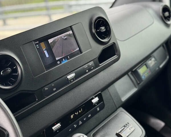 Белый Мерседес Sprinter, объемом двигателя 2.2 л и пробегом 299 тыс. км за 25900 $, фото 21 на Automoto.ua
