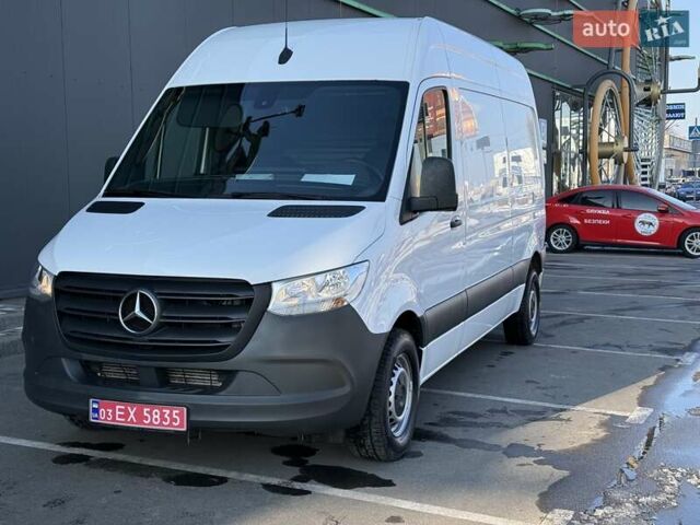 Белый Мерседес Sprinter, объемом двигателя 2.2 л и пробегом 198 тыс. км за 23950 $, фото 1 на Automoto.ua