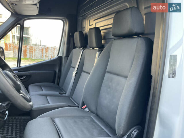 Белый Мерседес Sprinter, объемом двигателя 2.2 л и пробегом 298 тыс. км за 25600 $, фото 43 на Automoto.ua