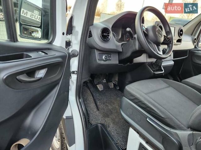 Белый Мерседес Sprinter, объемом двигателя 2.14 л и пробегом 46 тыс. км за 35800 $, фото 14 на Automoto.ua