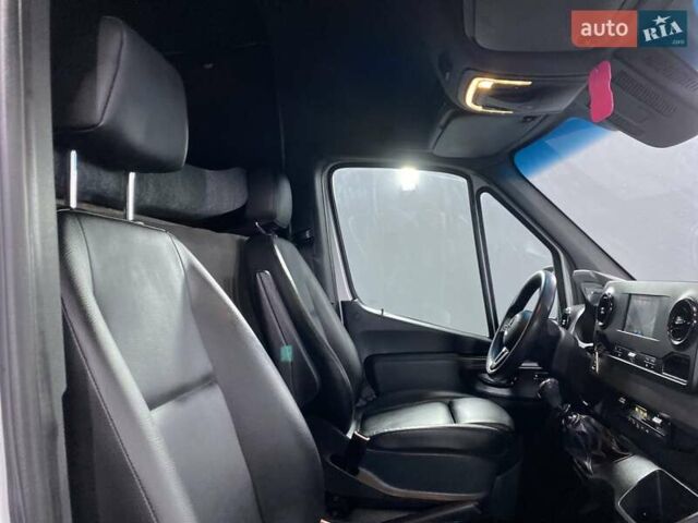 Белый Мерседес Sprinter, объемом двигателя 2.08 л и пробегом 140 тыс. км за 29450 $, фото 34 на Automoto.ua