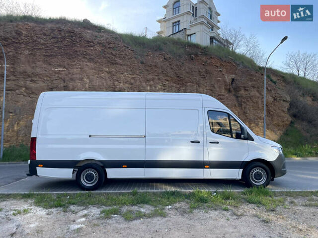 Белый Мерседес Sprinter, объемом двигателя 2.2 л и пробегом 298 тыс. км за 25600 $, фото 24 на Automoto.ua