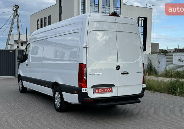 Белый Мерседес Sprinter, объемом двигателя 1.95 л и пробегом 241 тыс. км за 25900 $, фото 8 на Automoto.ua