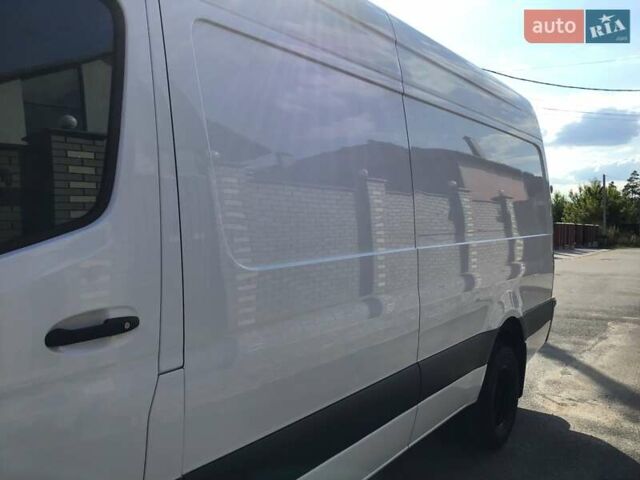 Білий Мерседес Sprinter, об'ємом двигуна 2.99 л та пробігом 380 тис. км за 52954 $, фото 14 на Automoto.ua