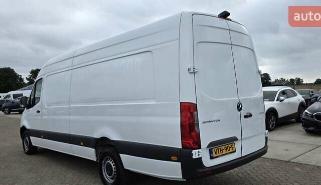 Білий Мерседес Sprinter, об'ємом двигуна 2 л та пробігом 339 тис. км за 29050 $, фото 4 на Automoto.ua