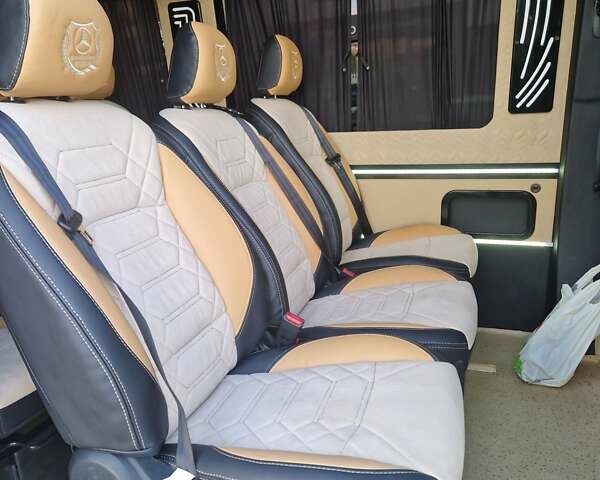 Белый Мерседес Sprinter, объемом двигателя 1.95 л и пробегом 316 тыс. км за 39400 $, фото 11 на Automoto.ua