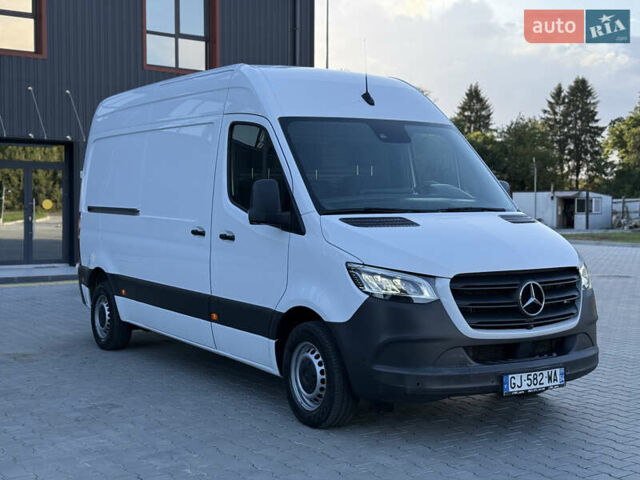 Белый Мерседес Sprinter, объемом двигателя 0 л и пробегом 136 тыс. км за 29999 $, фото 11 на Automoto.ua