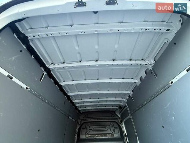 Белый Мерседес Sprinter, объемом двигателя 1.95 л и пробегом 207 тыс. км за 31900 $, фото 28 на Automoto.ua
