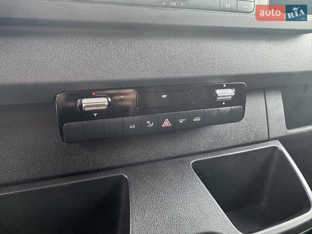 Белый Мерседес Sprinter, объемом двигателя 1.95 л и пробегом 191 тыс. км за 29000 $, фото 30 на Automoto.ua