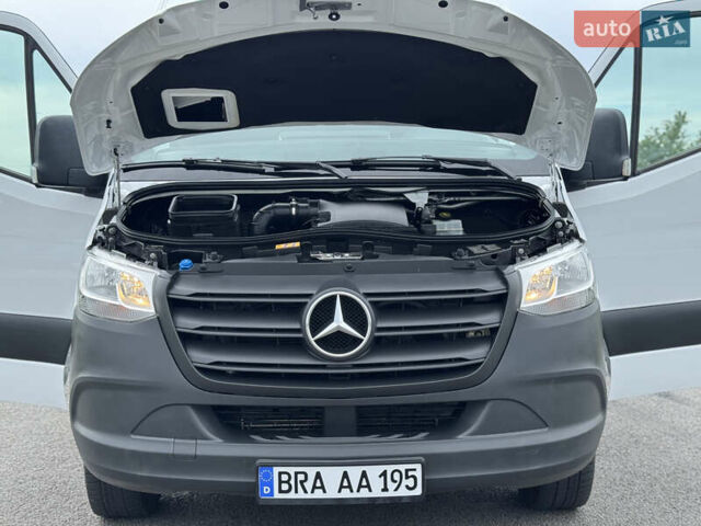 Белый Мерседес Sprinter, объемом двигателя 2.2 л и пробегом 220 тыс. км за 25900 $, фото 42 на Automoto.ua