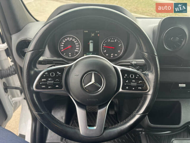 Белый Мерседес Sprinter, объемом двигателя 1.95 л и пробегом 191 тыс. км за 29000 $, фото 32 на Automoto.ua