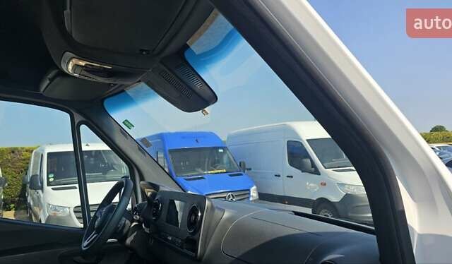 Белый Мерседес Sprinter, объемом двигателя 1.95 л и пробегом 221 тыс. км за 29900 $, фото 33 на Automoto.ua