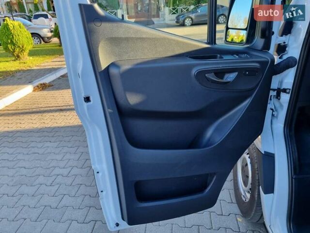 Білий Мерседес Sprinter, об'ємом двигуна 2 л та пробігом 292 тис. км за 38500 $, фото 19 на Automoto.ua
