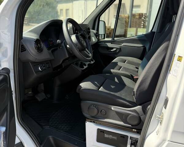 Білий Мерседес Sprinter, об'ємом двигуна 2.99 л та пробігом 80 тис. км за 42200 $, фото 20 на Automoto.ua
