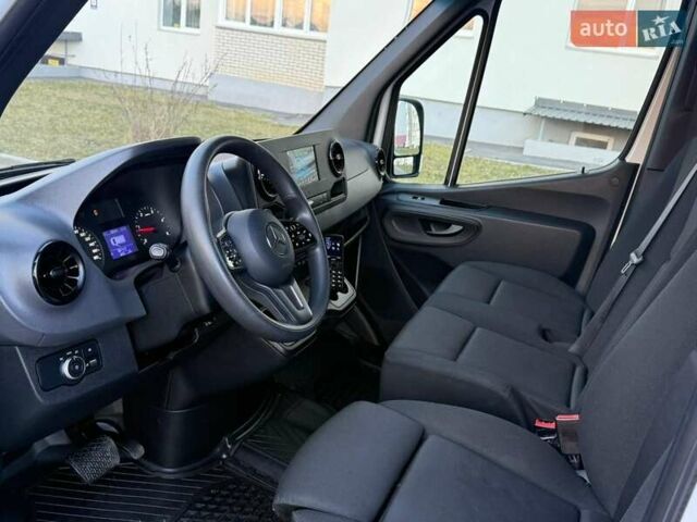 Белый Мерседес Sprinter, объемом двигателя 1.95 л и пробегом 207 тыс. км за 31900 $, фото 19 на Automoto.ua