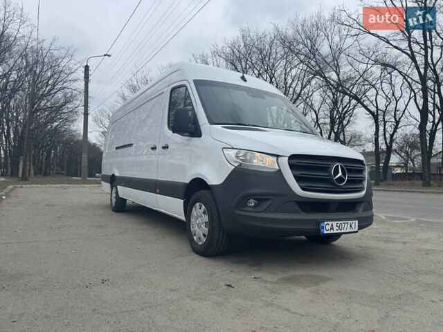 Белый Мерседес Sprinter, объемом двигателя 1.95 л и пробегом 191 тыс. км за 29000 $, фото 2 на Automoto.ua