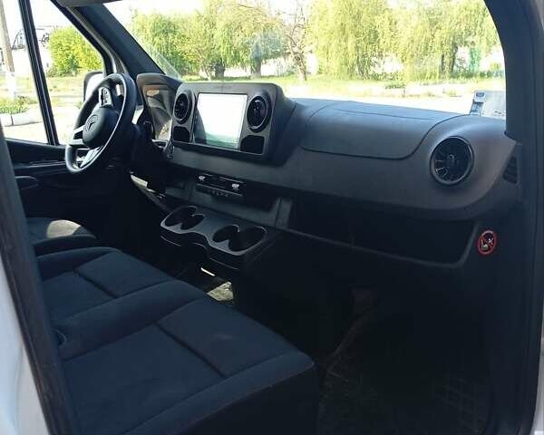 Білий Мерседес Sprinter, об'ємом двигуна 2.99 л та пробігом 170 тис. км за 44000 $, фото 5 на Automoto.ua