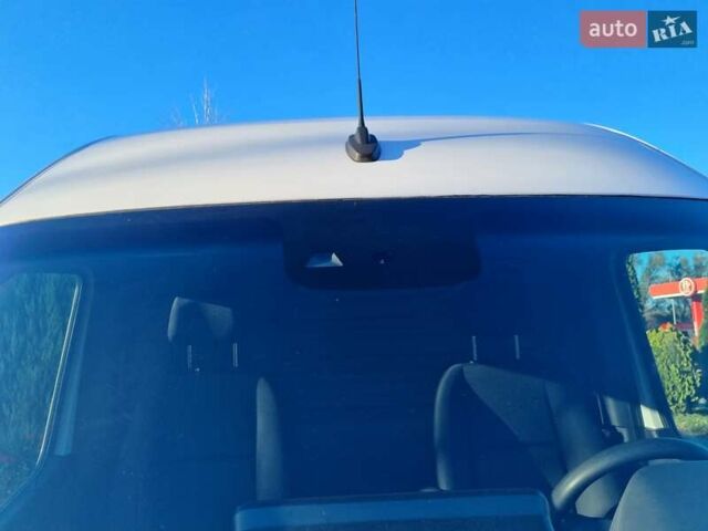 Білий Мерседес Sprinter, об'ємом двигуна 2 л та пробігом 292 тис. км за 38500 $, фото 37 на Automoto.ua