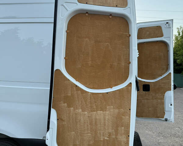 Білий Мерседес Sprinter, об'ємом двигуна 0 л та пробігом 199 тис. км за 23700 $, фото 40 на Automoto.ua