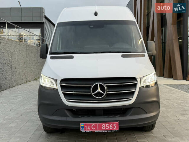 Белый Мерседес Sprinter, объемом двигателя 3 л и пробегом 87 тыс. км за 35555 $, фото 4 на Automoto.ua