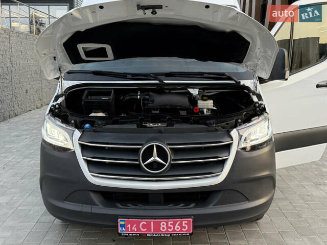 Белый Мерседес Sprinter, объемом двигателя 3 л и пробегом 87 тыс. км за 35555 $, фото 46 на Automoto.ua