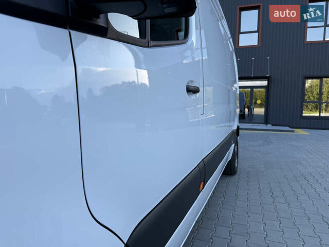 Белый Мерседес Sprinter, объемом двигателя 0 л и пробегом 136 тыс. км за 29999 $, фото 31 на Automoto.ua