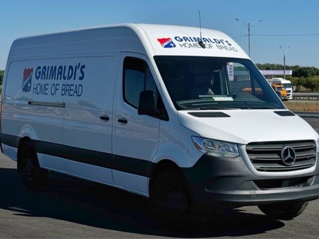 Белый Мерседес Sprinter, объемом двигателя 0 л и пробегом 150 тыс. км за 36000 $, фото 3 на Automoto.ua