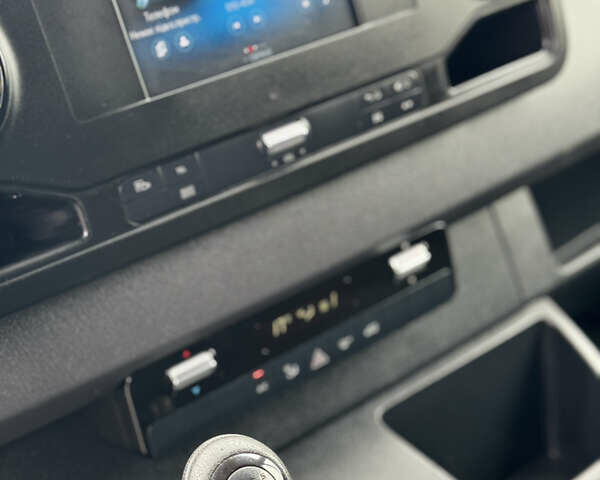Белый Мерседес Sprinter, объемом двигателя 2.2 л и пробегом 220 тыс. км за 25900 $, фото 25 на Automoto.ua