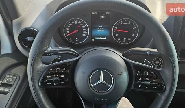 Белый Мерседес Sprinter, объемом двигателя 1.95 л и пробегом 221 тыс. км за 29900 $, фото 12 на Automoto.ua