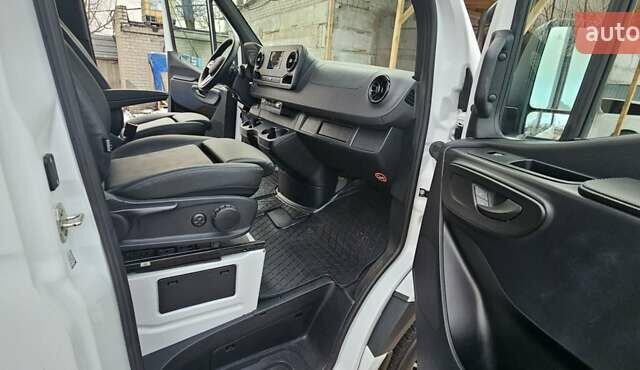 Белый Мерседес Sprinter, объемом двигателя 2.99 л и пробегом 22 тыс. км за 40500 $, фото 25 на Automoto.ua
