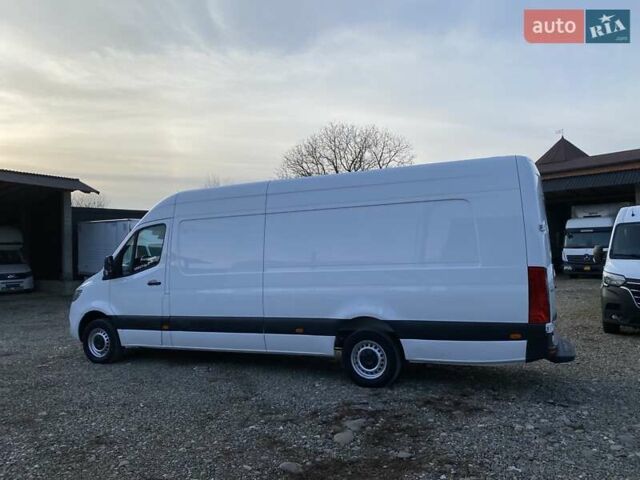 Белый Мерседес Sprinter, объемом двигателя 2.2 л и пробегом 160 тыс. км за 25999 $, фото 8 на Automoto.ua
