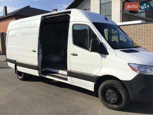 Білий Мерседес Sprinter, об'ємом двигуна 2.99 л та пробігом 380 тис. км за 49142 $, фото 5 на Automoto.ua