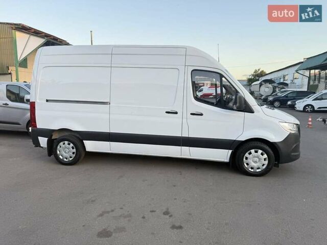 Белый Мерседес Sprinter, объемом двигателя 2 л и пробегом 282 тыс. км за 28700 $, фото 7 на Automoto.ua