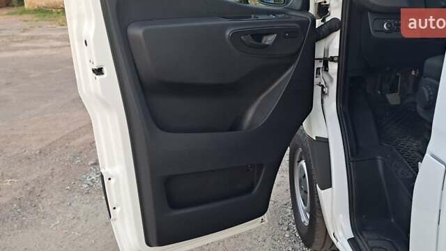 Белый Мерседес Sprinter, объемом двигателя 2 л и пробегом 241 тыс. км за 36500 $, фото 53 на Automoto.ua