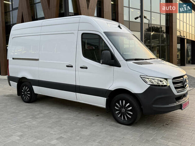 Белый Мерседес Sprinter, объемом двигателя 3 л и пробегом 87 тыс. км за 35555 $, фото 5 на Automoto.ua