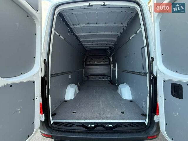 Белый Мерседес Sprinter, объемом двигателя 1.95 л и пробегом 207 тыс. км за 31900 $, фото 27 на Automoto.ua