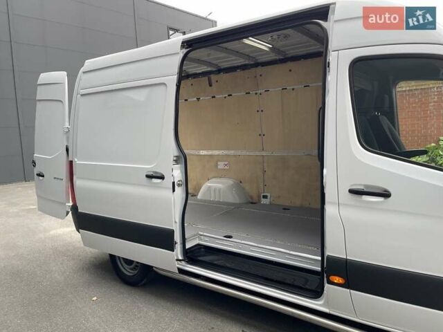Белый Мерседес Sprinter, объемом двигателя 2 л и пробегом 210 тыс. км за 28950 $, фото 24 на Automoto.ua