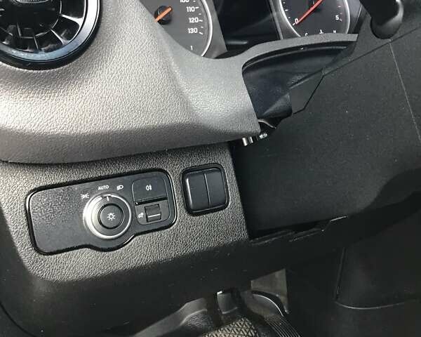 Білий Мерседес Sprinter, об'ємом двигуна 2.99 л та пробігом 380 тис. км за 52954 $, фото 56 на Automoto.ua