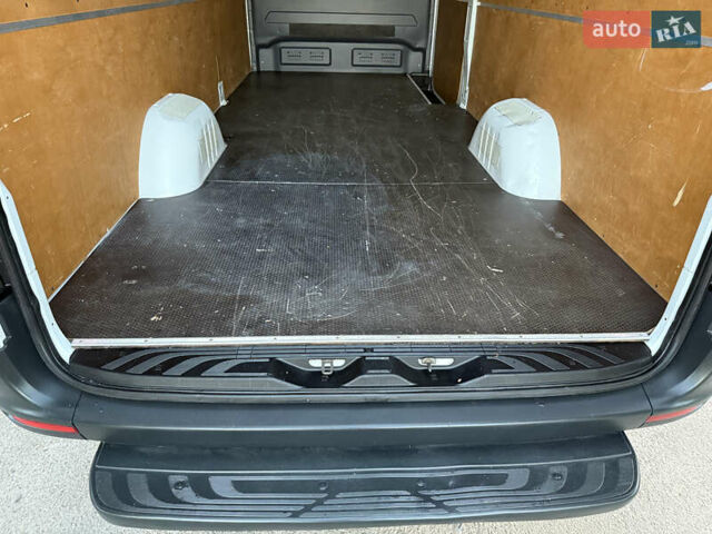Білий Мерседес Sprinter, об'ємом двигуна 0 л та пробігом 199 тис. км за 23700 $, фото 39 на Automoto.ua