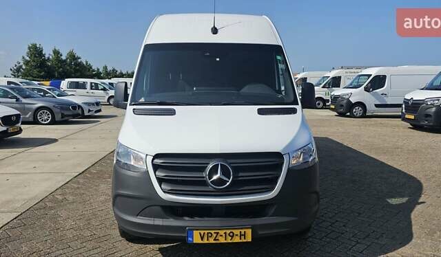 Белый Мерседес Sprinter, объемом двигателя 1.95 л и пробегом 221 тыс. км за 29900 $, фото 7 на Automoto.ua